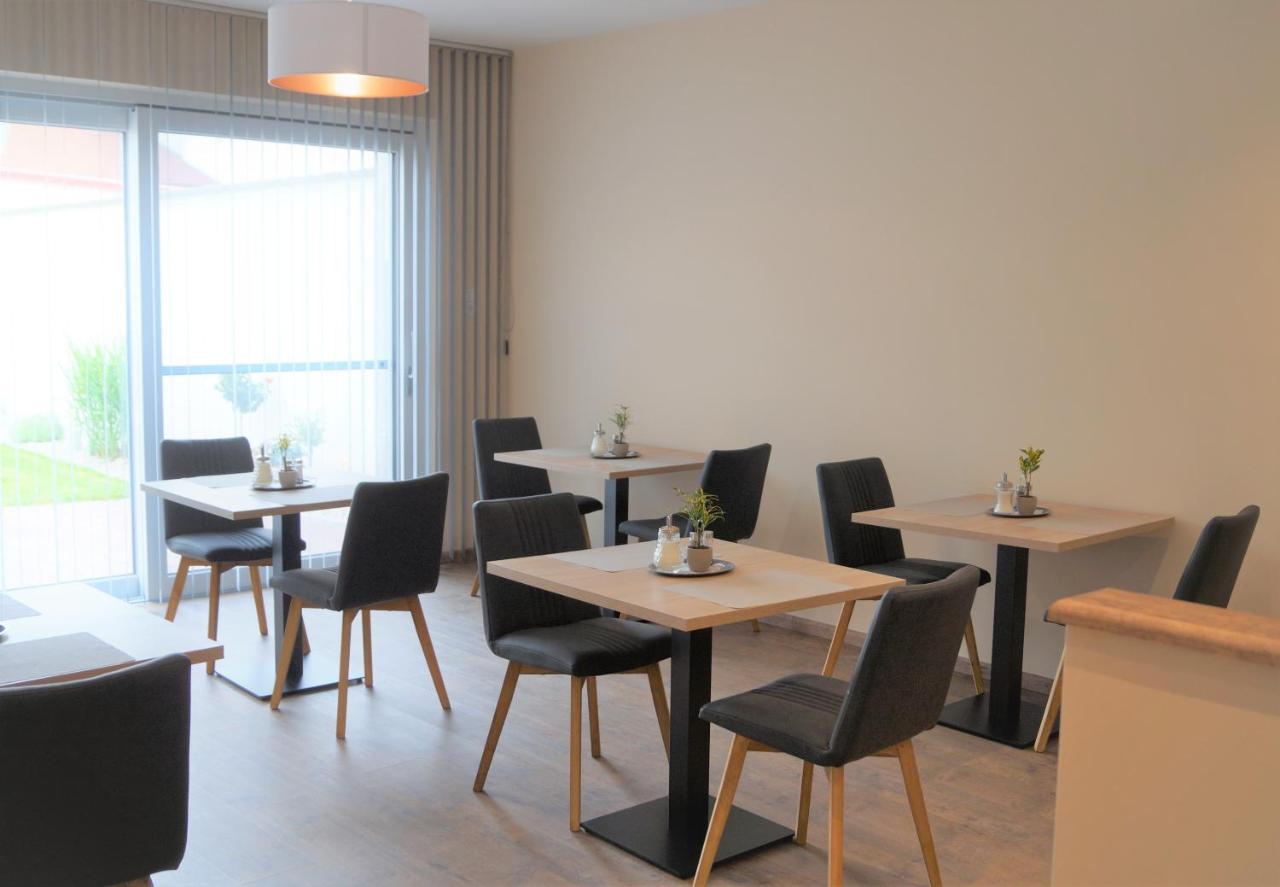 Gaestehaus Gisch Sandra Podersdorf am See Dış mekan fotoğraf